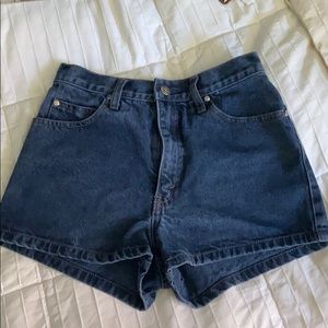 Levi shorts!